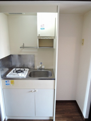 【キッチン】 | エステート・モア博多駅南 | 別号室の写真になります。現況優先。