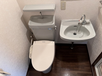 【トイレ】 | エステート・モア博多駅南 | 別号室の写真になります。現況優先。