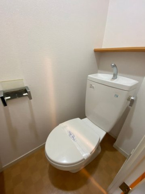 【トイレ】 | エンクレスト渡辺通南 | 別号室の写真になります。現況優先。