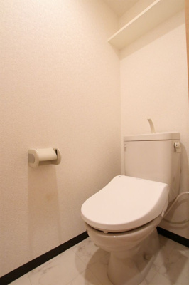 【トイレ】 | リファレンス天神 | 別号室の写真になります。現況優先。