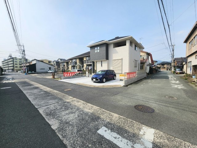 ーSUN COURT－サンコートー小倉南区中曽根4丁目　【小倉南区　新築戸建て】の前面道路含む現地写真|前面道路も交通量も少なく駐車しやすい♪　【小倉南区　新築戸建て】