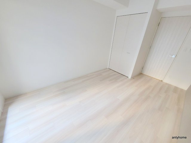 アプリーレ西本町　仲介手数料無料の居間・リビング