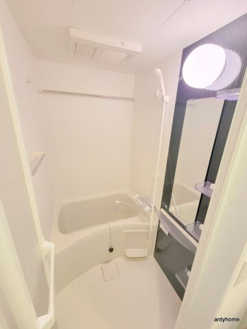 アプリーレ西本町　仲介手数料無料の浴室