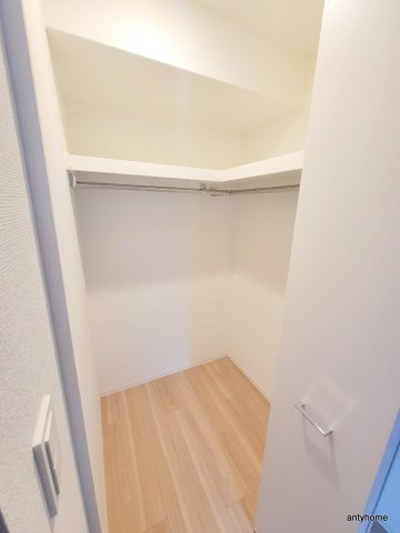 アプリーレ西本町　仲介手数料無料の収納