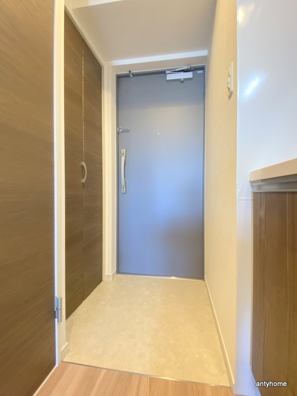 ワールドアイ都島高倉町　の玄関