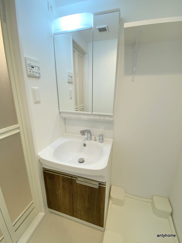 ワールドアイ都島高倉町　の洗面所