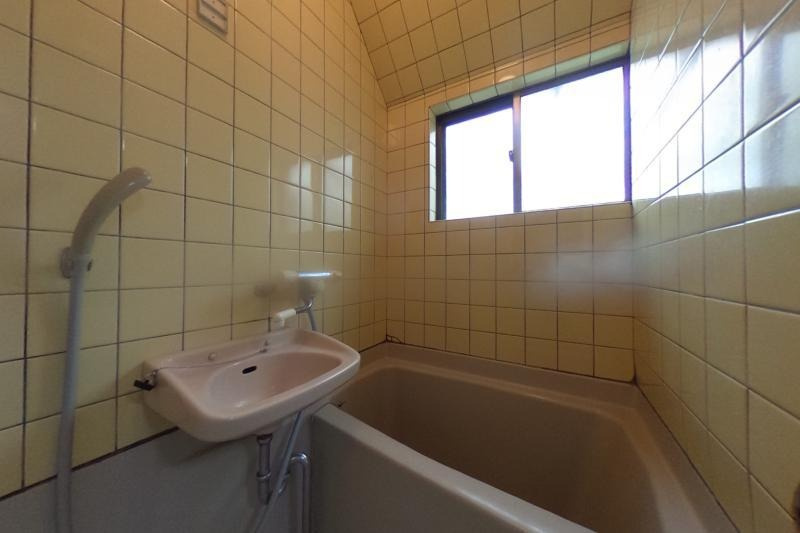 中越コーポの浴室|物件の画像5