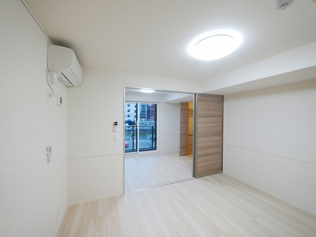 ラーゼン　ルーエの居間・リビング|こちらのリビングで趣味の時間をお楽しみください