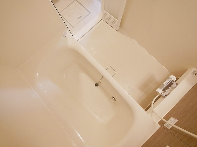 ラーゼン　ルーエの浴室|落ち着いた空間のお風呂です