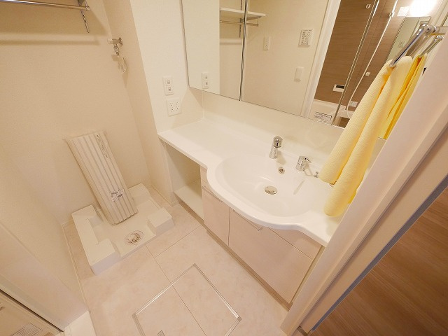 ラーゼン　ルーエの洗面所|ゆったりとスペースのある洗面所