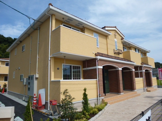 ブライト・ヒルサイドＡ