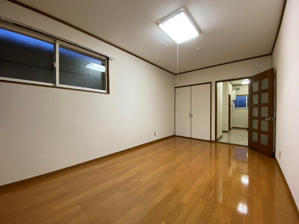 アーバンエステートの居間・リビング