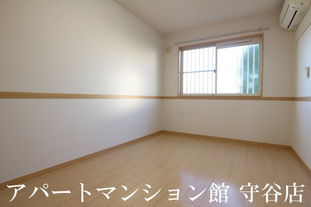 Wing Court SOMEYAの寝室
