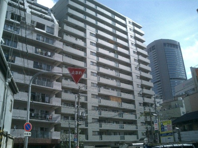 【外観】 | メロディーハイム同心パークウェスト | 生活施設が身近に揃う、便利な立地のマンションです。