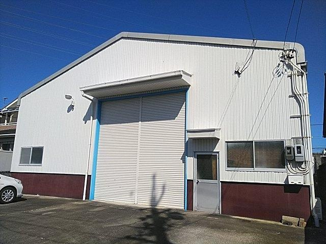 小牧市新町倉庫の外観
