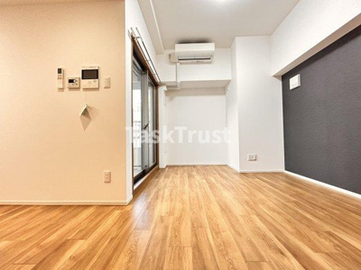 【内装】 | Y&Rino Residence