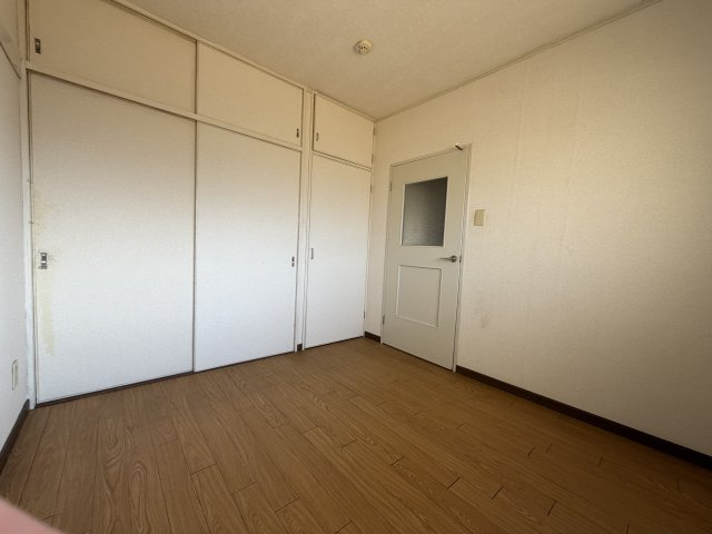 アークヒルズ志井の洋室