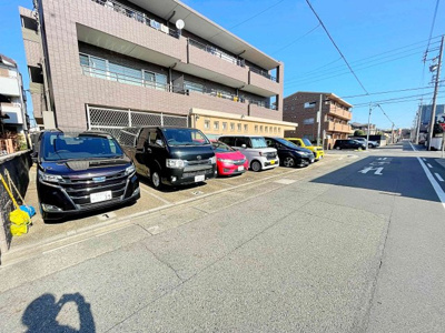 【駐車場】 | カトゥルセ戸田【名古屋市賃貸・オートロック付】