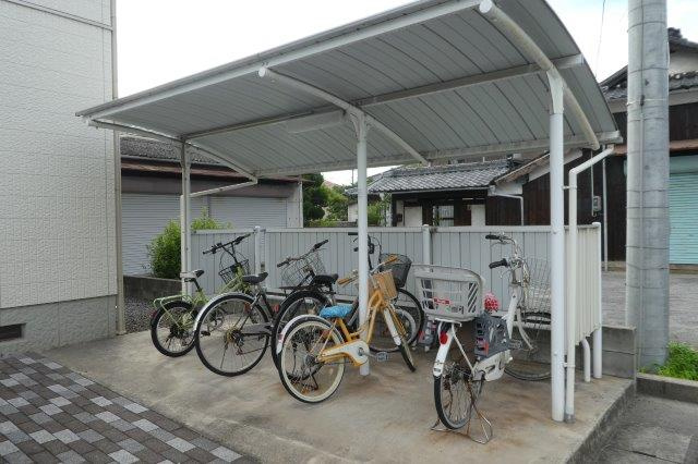 倉敷市笹沖のアパートのその他共用部分|自転車置き場