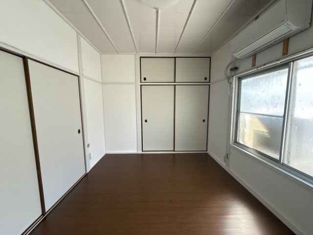 ルミナス土山の寝室