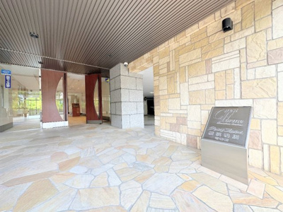 【エントランス】 | ◆◇クレストフォルム横浜鴨居壱番館◇◆ | ◆土・日・祝日は、当社スタッフによる現地案内会を実施しております。もちろん平日のご案内も可能です。お気軽にご相談ください！！