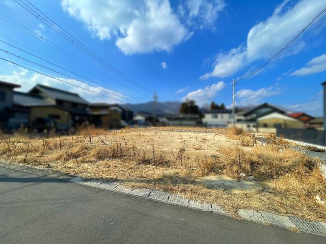 いなべ市大安町石榑東《全11区画》の前面道路含む現地写真