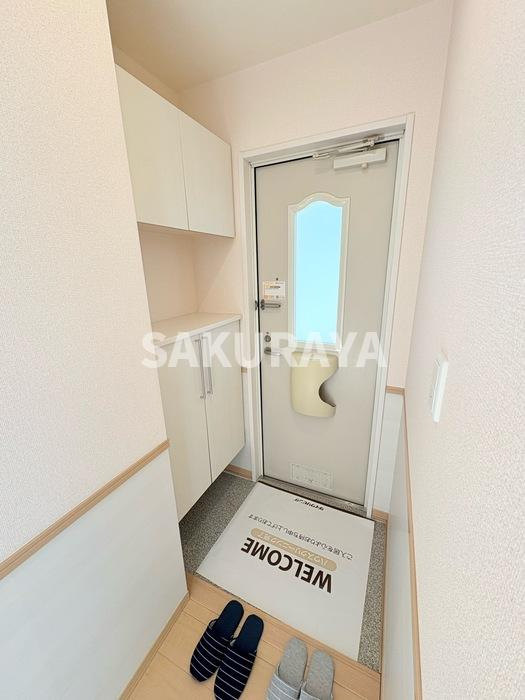 リヴィエールの玄関|2019年撮影。現況と異なる場合がございます。