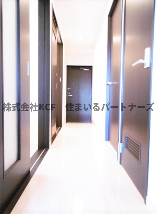 ブランシュールのエントランス|建物の内部です