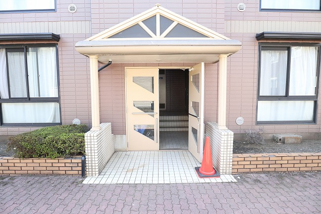 メゾン藤のエントランス