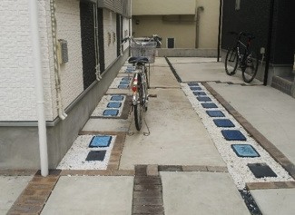 【駐車場】