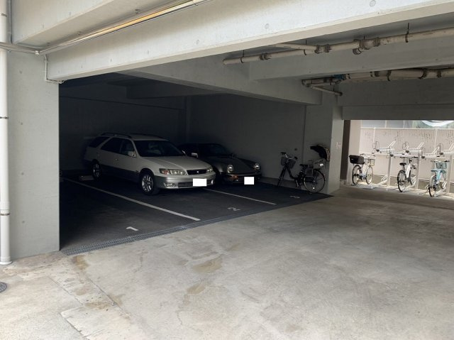 DOM神楽坂の駐車場