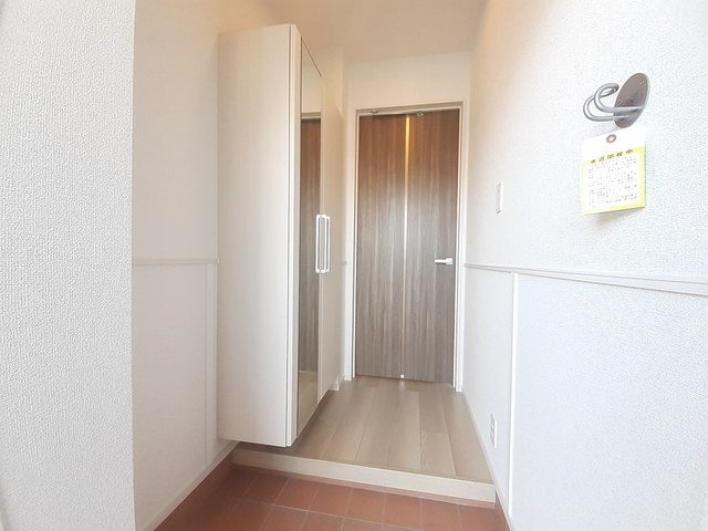 プレッソ　東加古川　Ⅲ　Ａの玄関