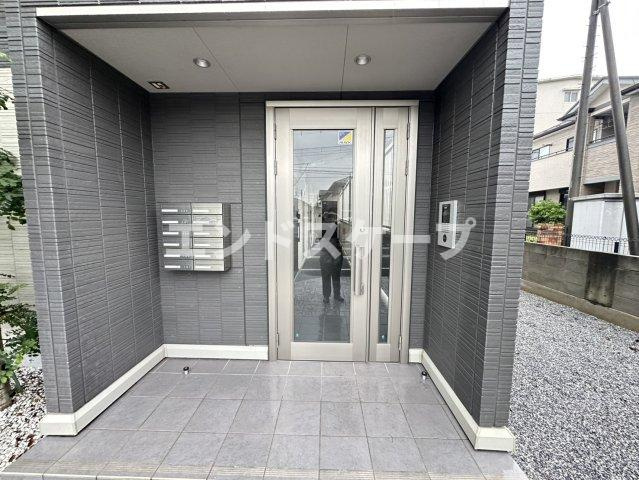 アロスネグロのエントランス|高崎、前橋のお部屋探しはエンドスケープまで！お客様の理想お聞かせ下さい♪