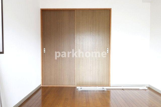 リヤンフォート・横浜の洋室|落ち着いた色調の洋室です