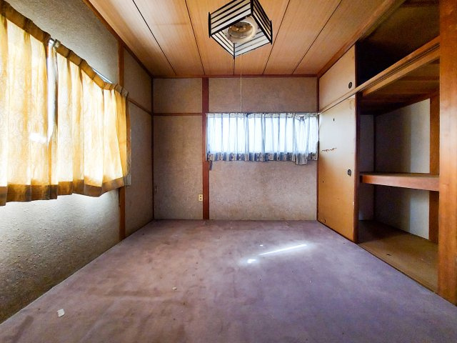 綾川町羽床上売戸建の和室