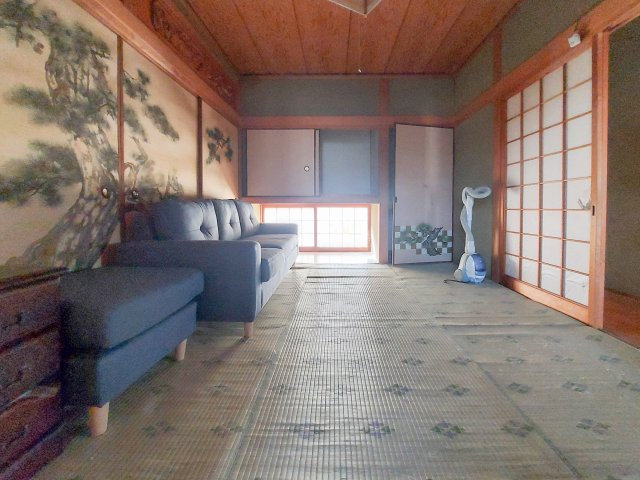 綾川町羽床上売戸建の和室