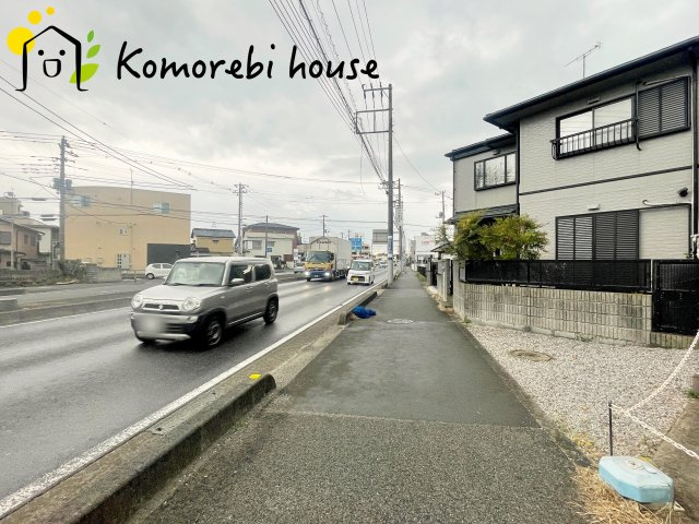 桶川市北2丁目　中古一戸建ての前面道路含む現地写真|現地（2024年4月8日撮影）
