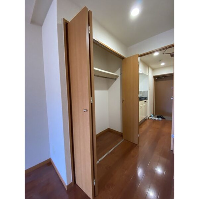 【収納】 | シンフォニア美野島 | 別号室の写真になります。現況優先。