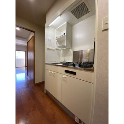 【キッチン】 | シンフォニア美野島 | 別号室の写真になります。現況優先。