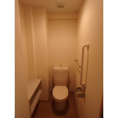 【トイレ】 | ハイツ・ルミエールペッティ | 別号室の写真になります。現況優先。