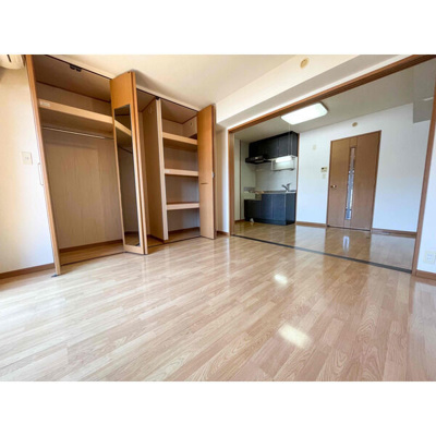 【収納】 | エレガンス井尻 | 別号室の写真になります。現況優先。