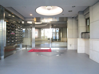 【エントランス】