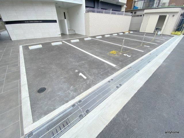 ArtizA新大阪D.C.　仲介手数料無料の駐車場