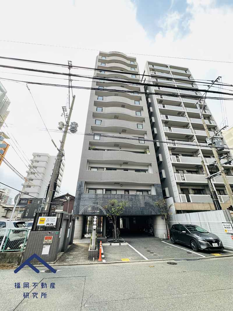 リファレンス天神南の外観