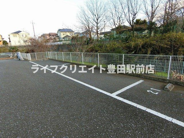 ヴェルデⅡの駐車場
