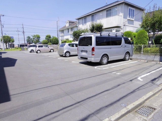モダンコート Dの駐車場|駐車場