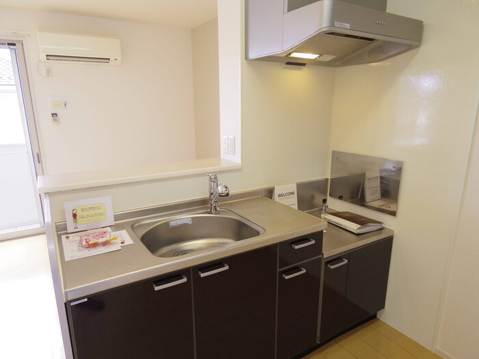 モダンコート Dのキッチン|対面キッチン