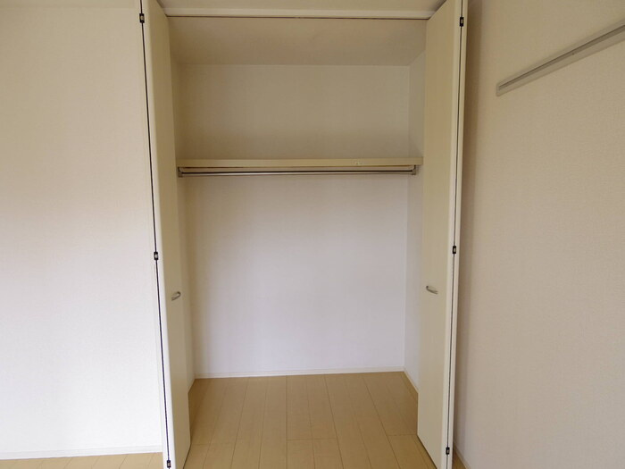 モダンコート Dの収納|クローゼット