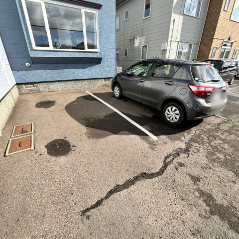 コーポプリムラの駐車場|駐車場です