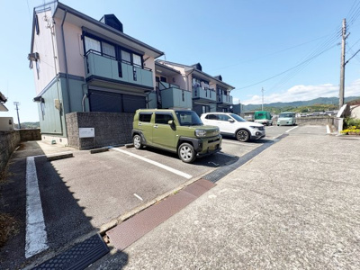 【駐車場】 | ファミール川辺